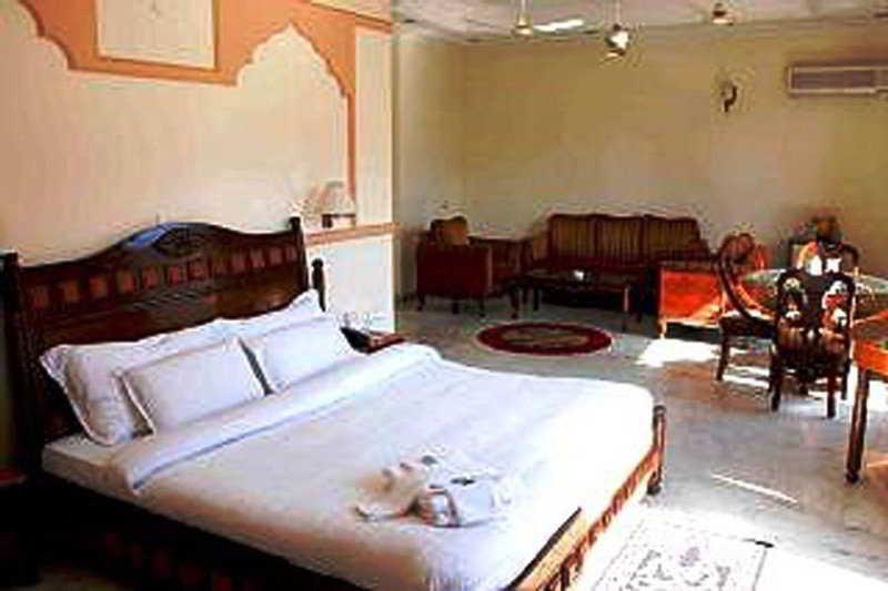 Hotel Vasundhara Palace Rishīkesh Exterior foto
